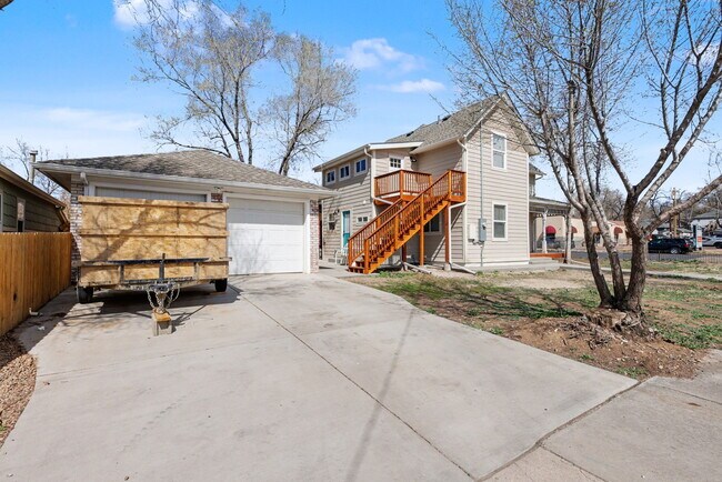 Photo - 1003 W Colorado Ave Unit upper