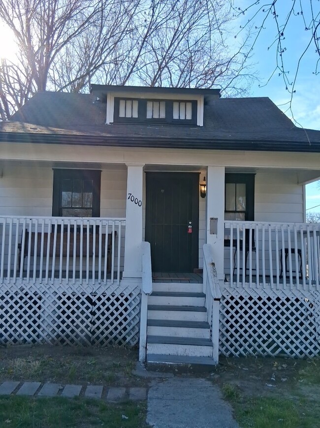 Photo - 7000 Indiana Ave
