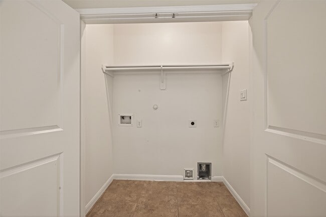 Photo - 6126 Prince Pl Dr