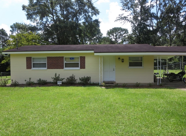 Photo - 1613 Airport Dr Casa