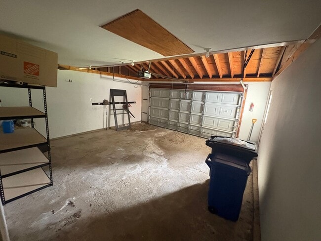 Photo - 5250 Longridge Rd