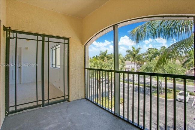 Building Photo - 2813 Grande Pkwy Unit 301