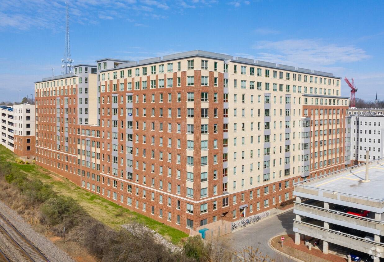 Photo - Valentine Commons