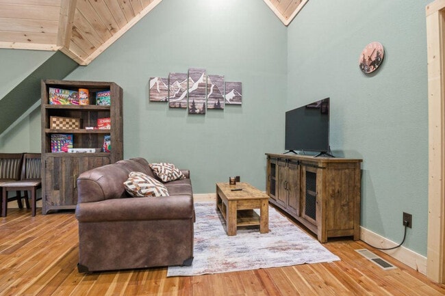 Photo - 3045 Jones Creek Ln Unit ID1333207P