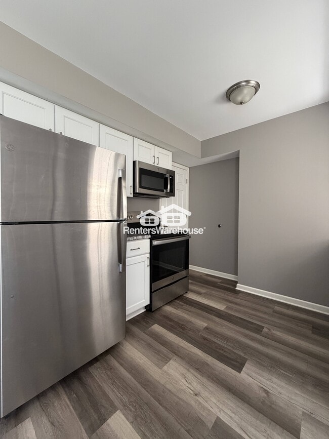 Photo - 723 Tyler St NE