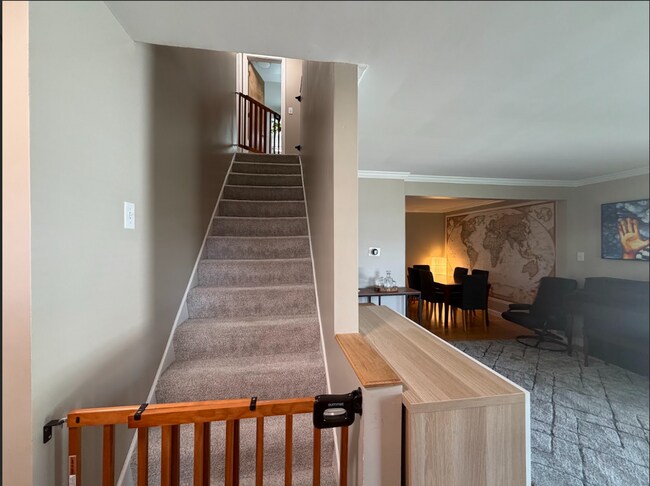 Photo - 5540 Fairview Ave