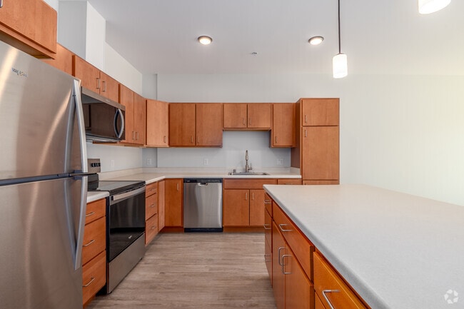 3BR, 2BA - 1,500SF - Kitchen