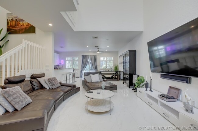 131 S E 7th Way