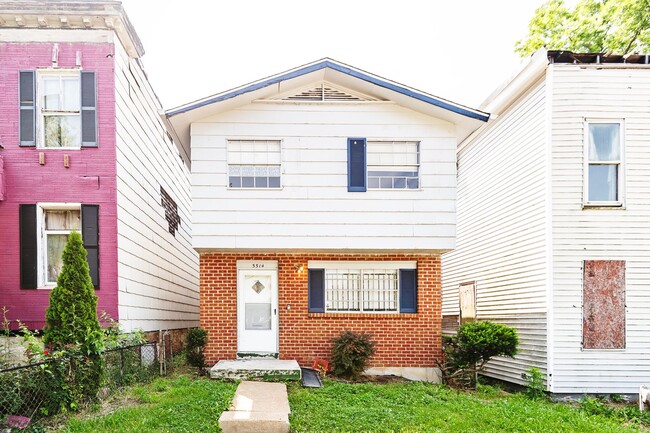 Building Photo - Spacious 4 Bed 2 Bath Rental