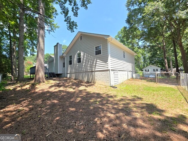 Building Photo - 232 Hampton Dr