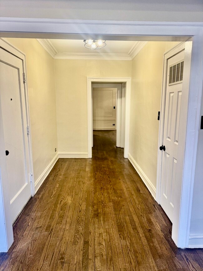 Photo - 7952 S Champlain Ave Unit 1