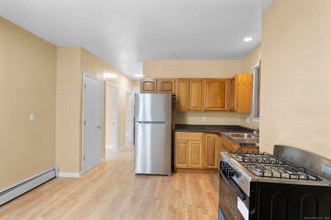 Photo - 155 Babcock St Unit 1st Floor