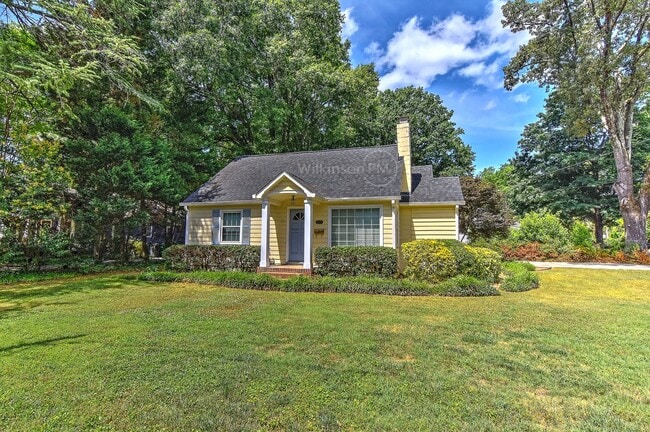 Cottage Home in Plaza Midwood 2Bd/1Bth wit... - Cottage Home in Plaza Midwood 2Bd/1Bth wit...