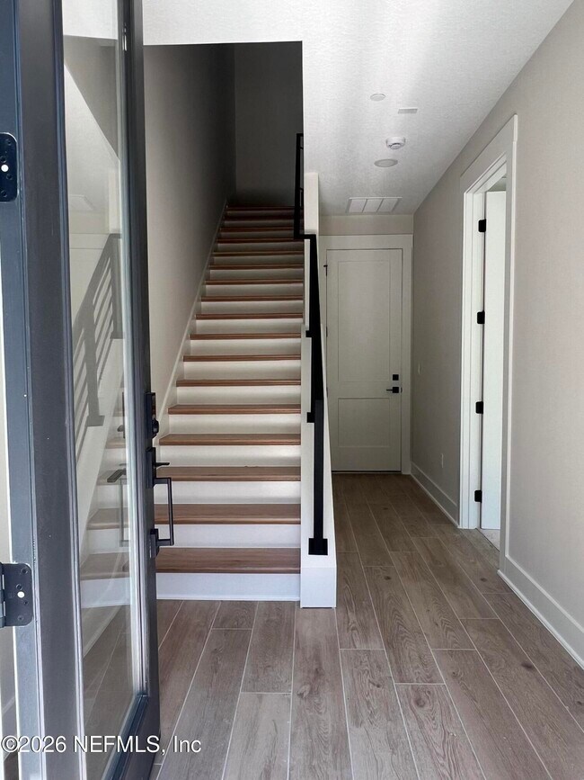 Photo - 2056 Prudential Dr