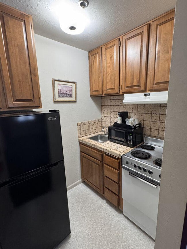 Photo - 300 Main St Unidad ID1265994P