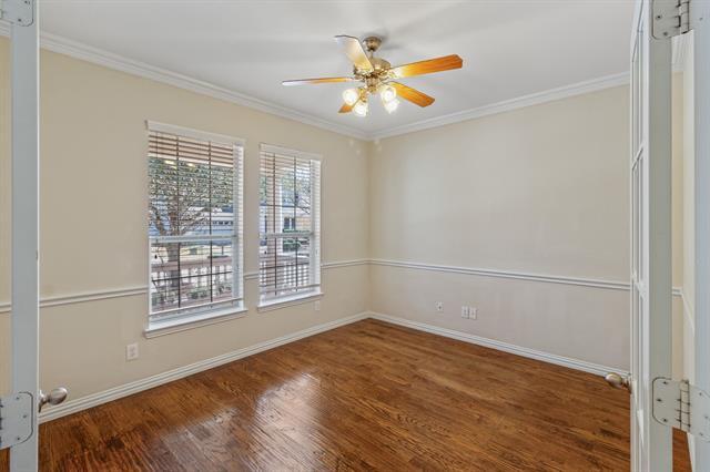 Photo - 4908 Rushden Rd
