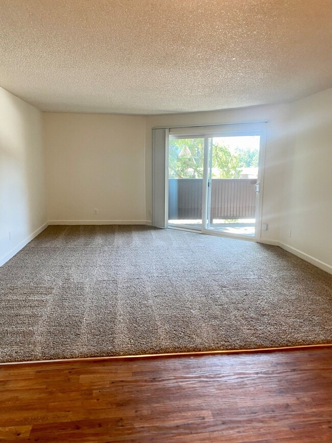 Photo - 8585 SW Canyon Ln Unit 27