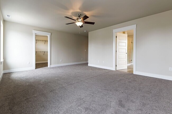 Photo - Beautiful Home near Old Mill District -613...