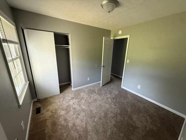 Photo - 1333 Ox Hill Dr