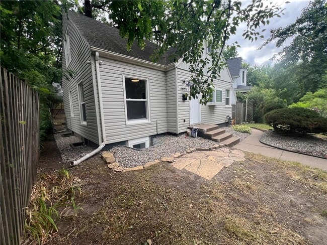 Photo - 1876 W Chelton Ave