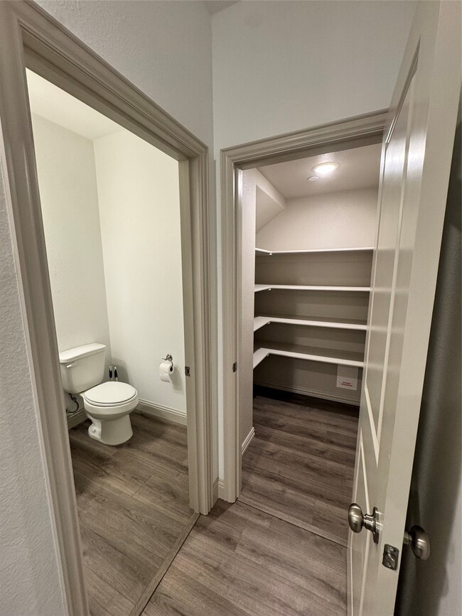 Photo - 4365 Union St