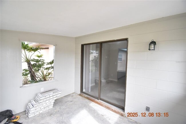 Photo - 705 2nd Ave NW