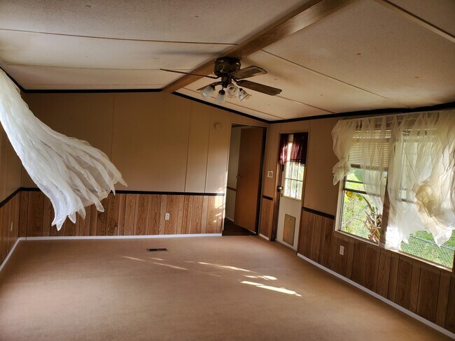 Photo - 15483 Lime Dr