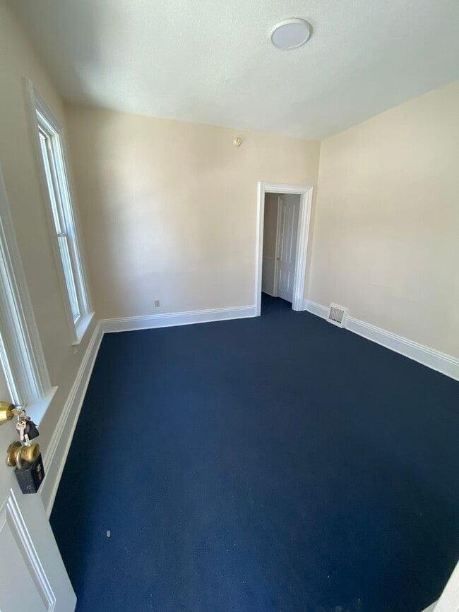 Photo - 508-10 E 6th St Unit 1