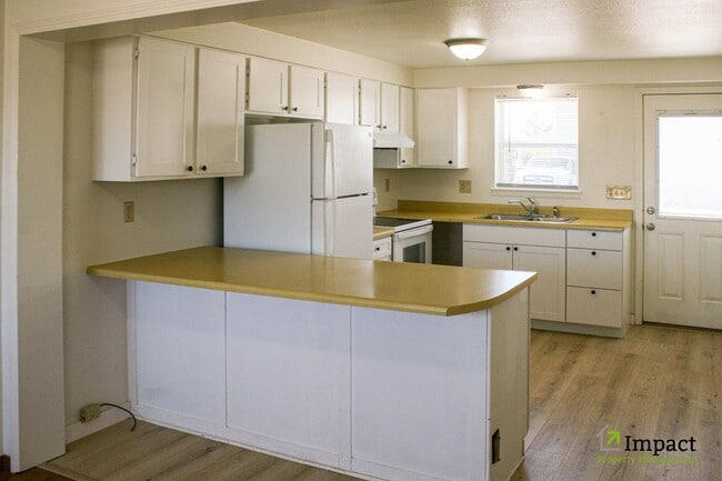 Building Photo - 615 Co Rd 45