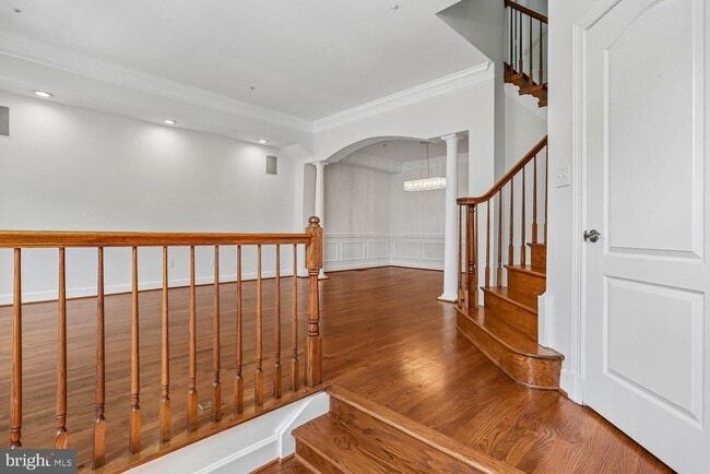 Building Photo - 417 Winding Rose Dr