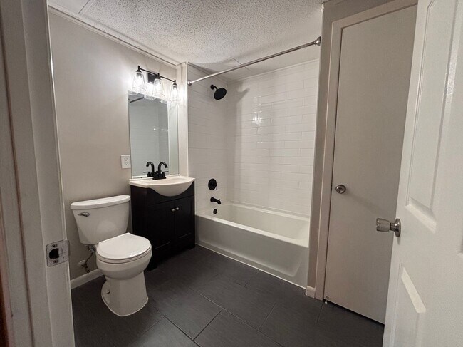 Photo - 39471 Jefferson Ave