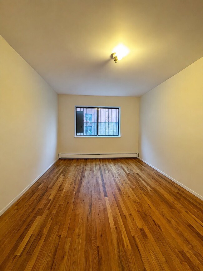 3223 105th St Unidad 3223 105 St