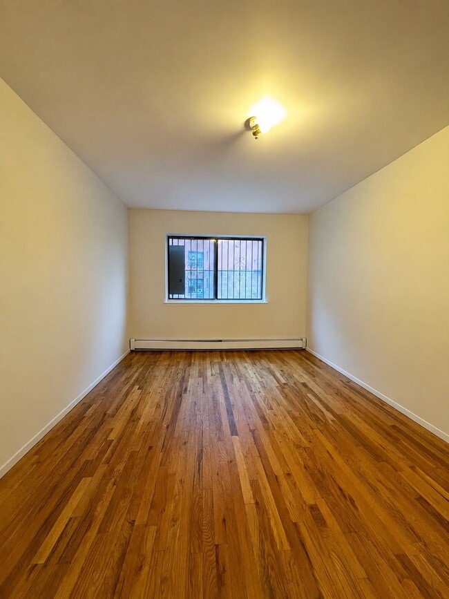 Photo - 3223 105th St Unit 3223 105 St