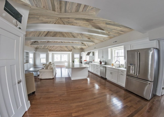 Photo - 5 L St