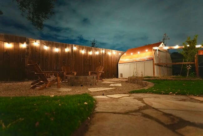 Photo - 4284 S Normandie Ln