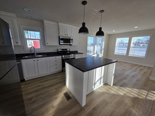 Photo - 175 N Michigan Ave