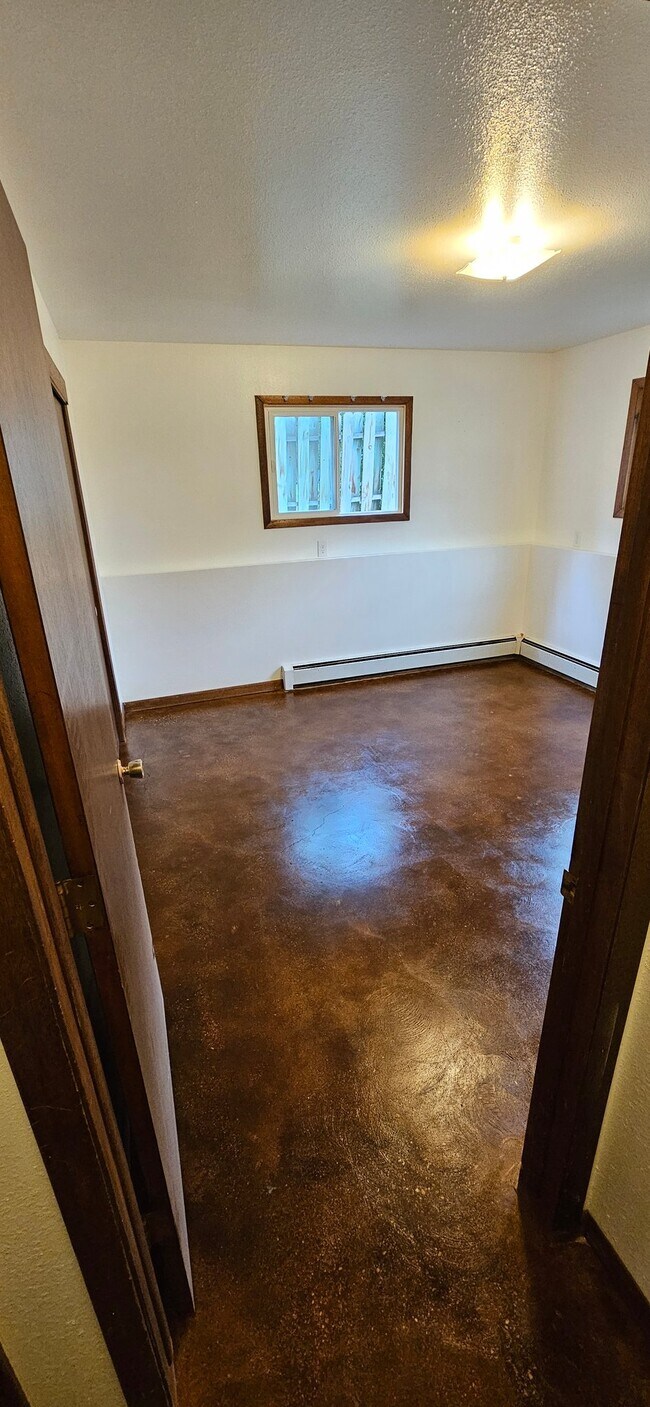 729 Halbert St Unit 2