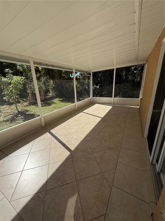 Photo - 4688 Heather Terrace