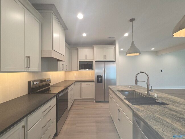 Photo - 2909 9th Ave SW