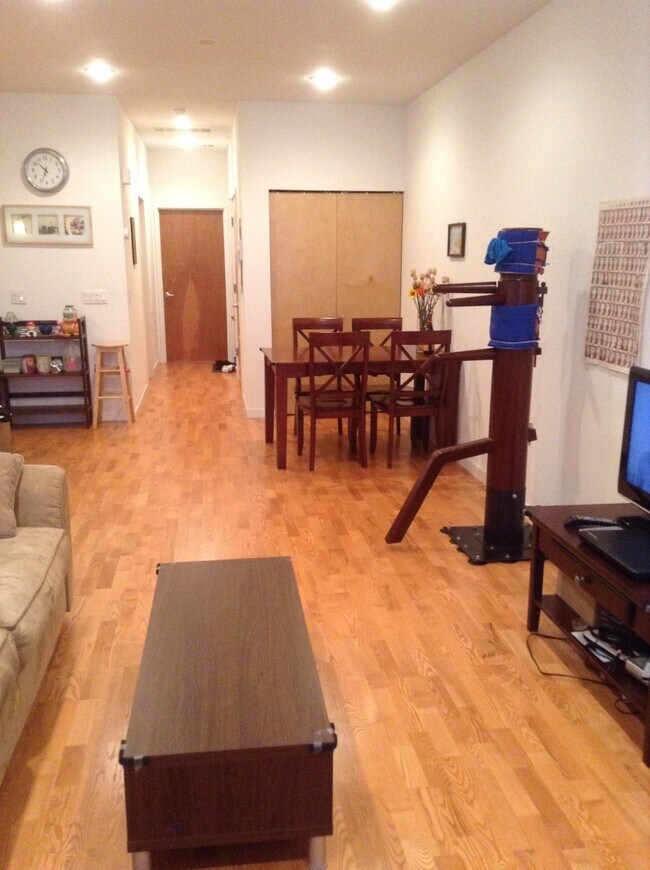 Photo - 2224 W Madison St Unit 201