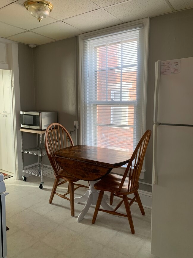 Photo - 618 N 5th St