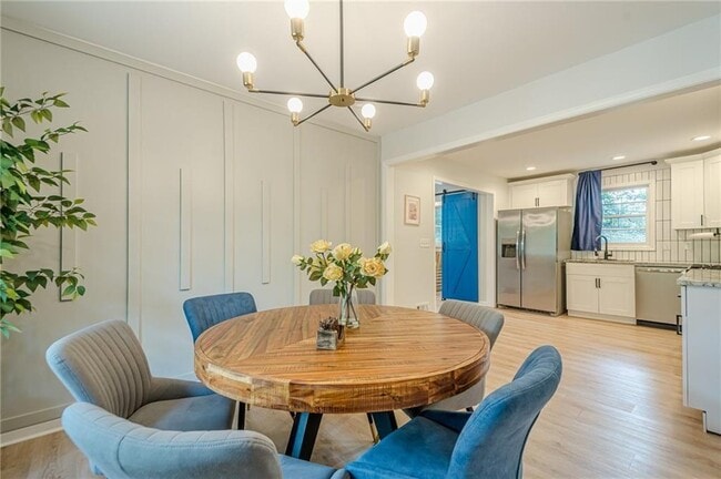 Photo - 3833 Bakers Ferry Rd SW