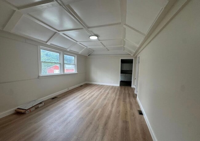 Building Photo - 14 Chatham St Unit 1