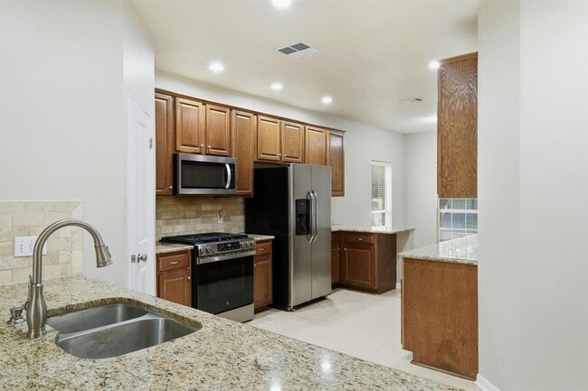Photo - 2913 Winchester Dr