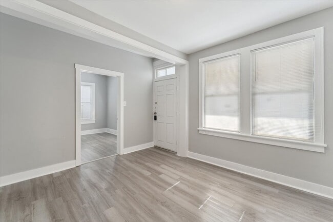Photo - Large Near Downtown 2BR/2BA House For Rent