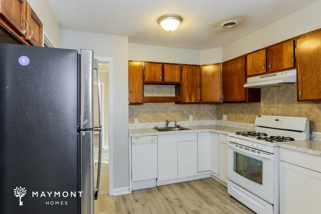 Photo - 2210 Killebrew Ave