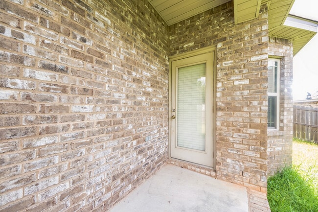 Photo - 14137 Waterford Cove