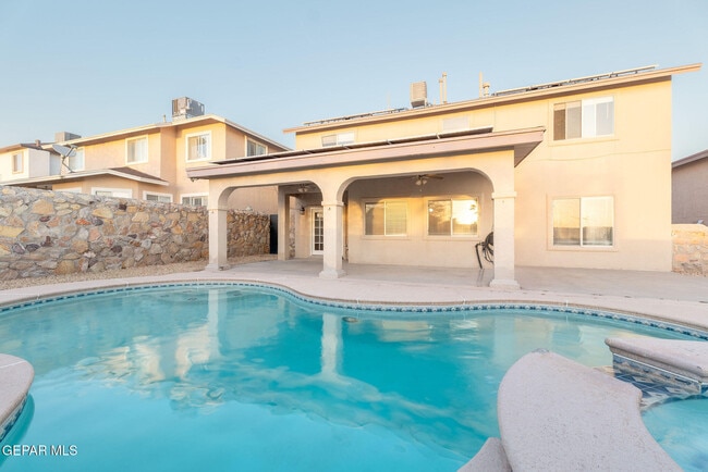 Photo - 7037 Luz De Espejo Dr