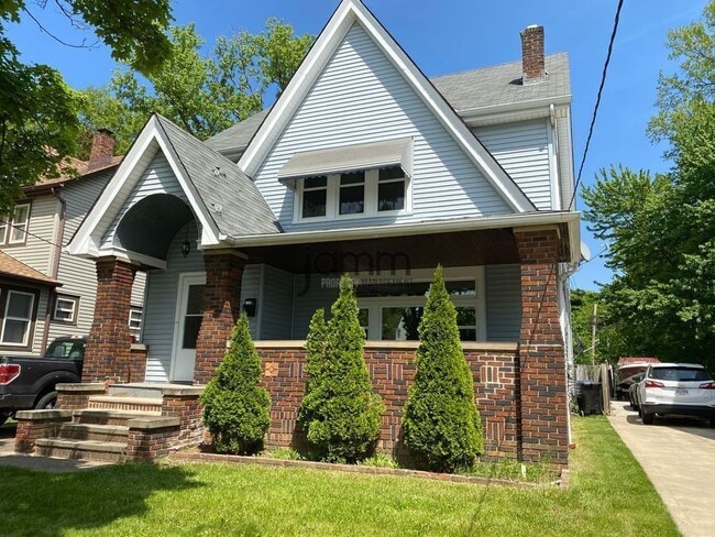 Photo - 3937 W 157th St