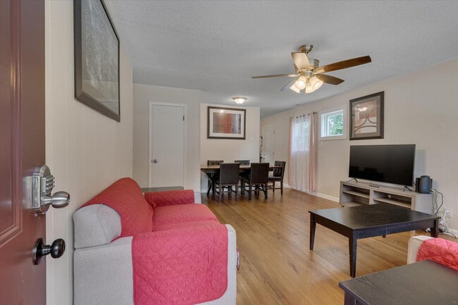 Photo - 210 Parthenia Dr Unidad ID1388444P